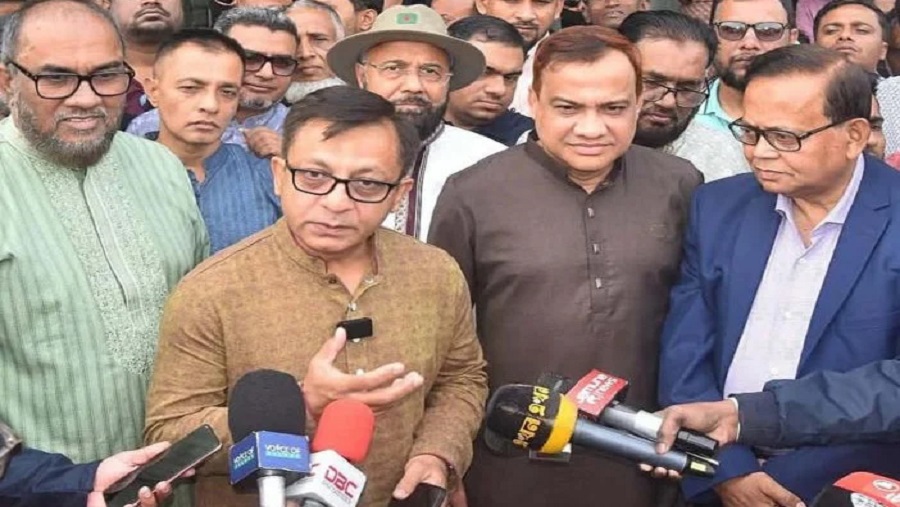 রপ্তানিতে ঋণাত্মক প্রবৃদ্ধি বড় চ্যালেঞ্জ, বৈচিত্র্য আনার বিকল্প নেই: বাণিজ্যমন্ত্রী