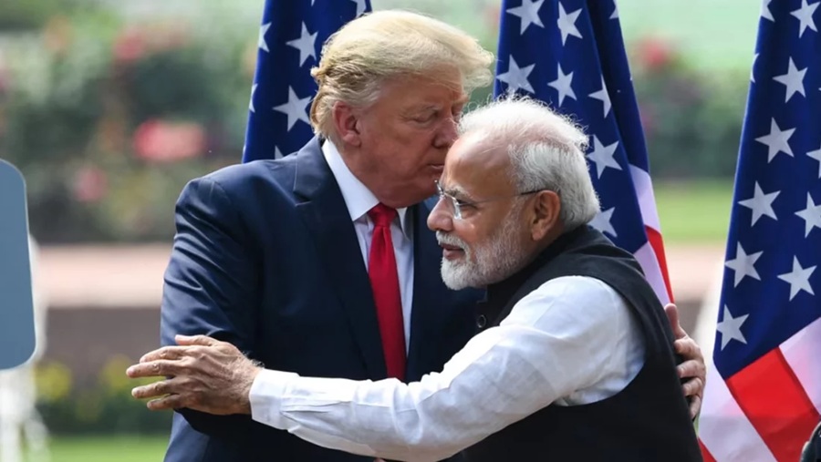 মোদিকে ট্রাম্পের উপহার, ভারতীয় পণ্যে অতিরিক্ত ২৫% শুল্ক প্রত্যাহার