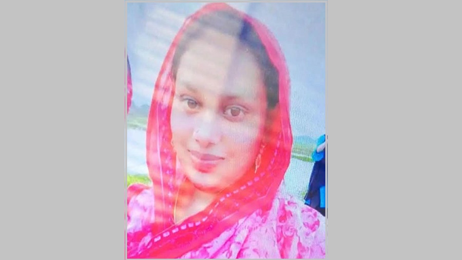 কুমিল্লায় প্রবাসীর স্ত্রী ও দুই শিশুর গলাকাটা মরদেহ উদ্ধার