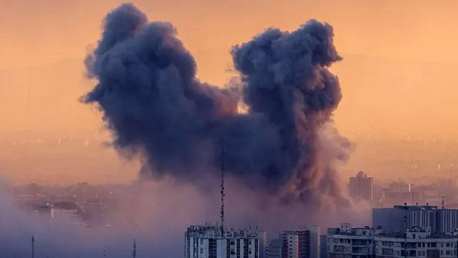 নতুন করে হামলা ইসরাইলের, ক্ষেপণাস্ত্র ছুড়ছে ইরানও