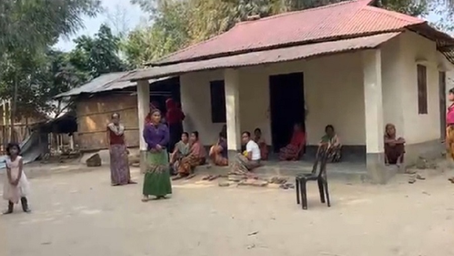 খাগড়াছড়িতে রান্নাঘর থেকে নারীর গলাকাটা মরদেহ উদ্ধার