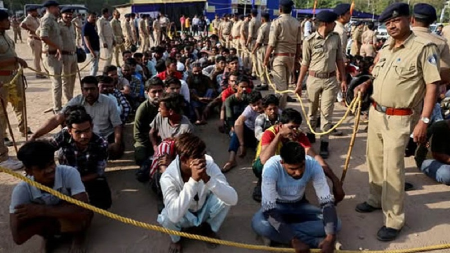 ভারতে ১২৪ বাংলাদেশি আটক