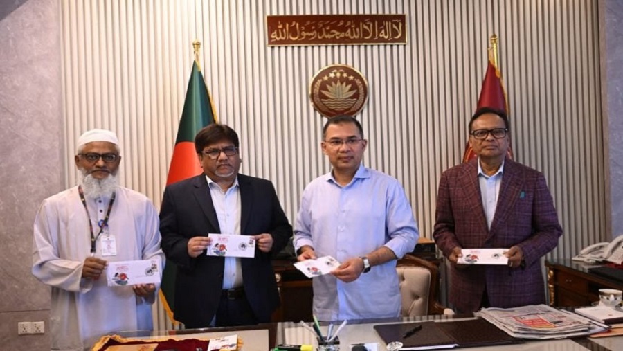 স্বাধীনতা দিবসের স্মারক ডাকটিকেট অবমুক্ত করলেন প্রধানমন্ত্রী