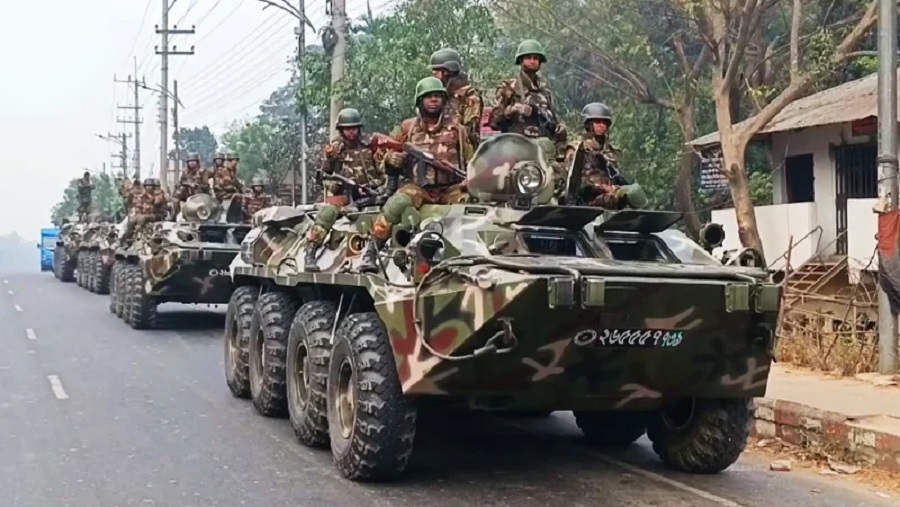 জঙ্গল সলিমপুরে যৌথ বাহিনীর সাঁড়াশি অভিযান