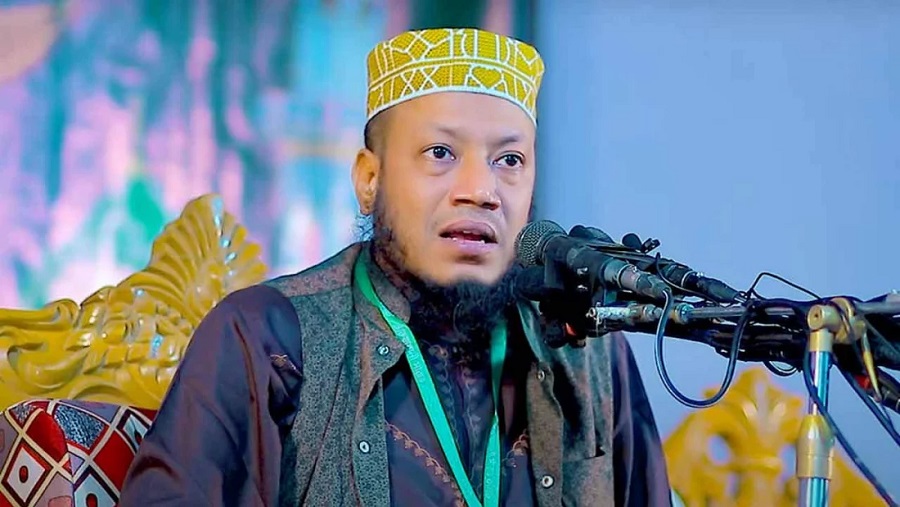 মুফতি আমির হামজার বিরুদ্ধে গ্রেপ্তারি পরোয়ানা