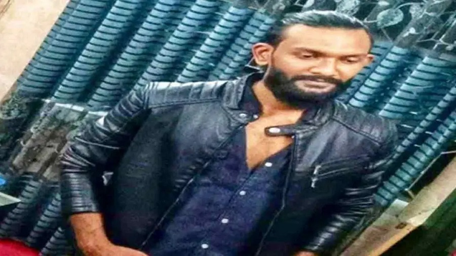 নিমতলা থেকে যুবক আটক, অভিযোগ চাঁদাবাজির