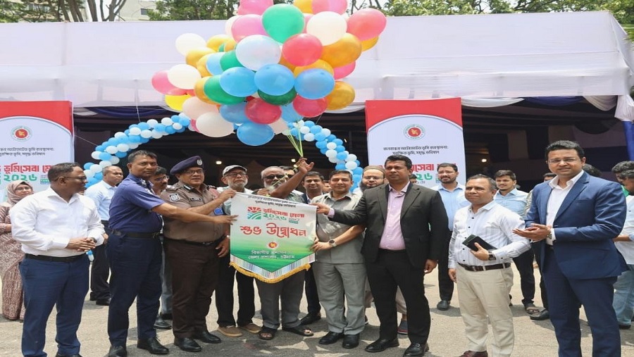 সেবা প্রার্থীরা আর স্বশরীরে হাজিরা থেকে মুক্তি পাবেন-বিভাগীয় কমিশনার