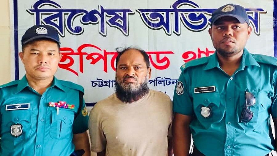 চুরি-ছিনতাইয়ের ১১ মামলার আসামি ‘জাম্বু’ গ্রেপ্তার