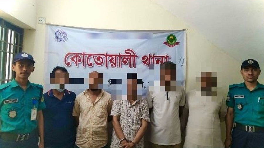 চট্টগ্রাম মেট্রোপলিটন পুলিশ–এর অভিযানে বিভিন্ন মামলার পাঁচ আসামি গ্রেপ্তার