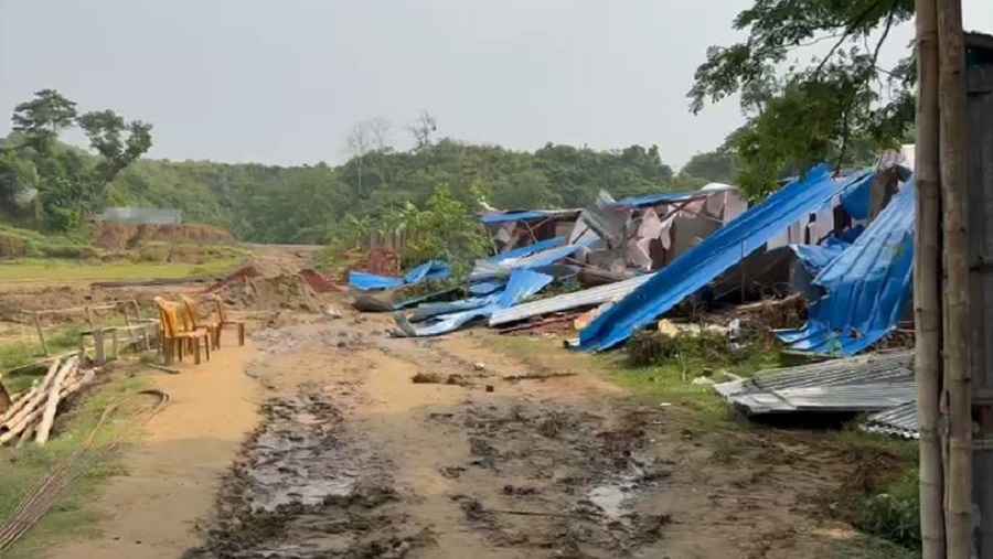 জঙ্গল সলিমপুরে যৌথবাহিনীর ক্যাম্পে হামলা: সাঁড়াশি অভিযানে আটক ২৫