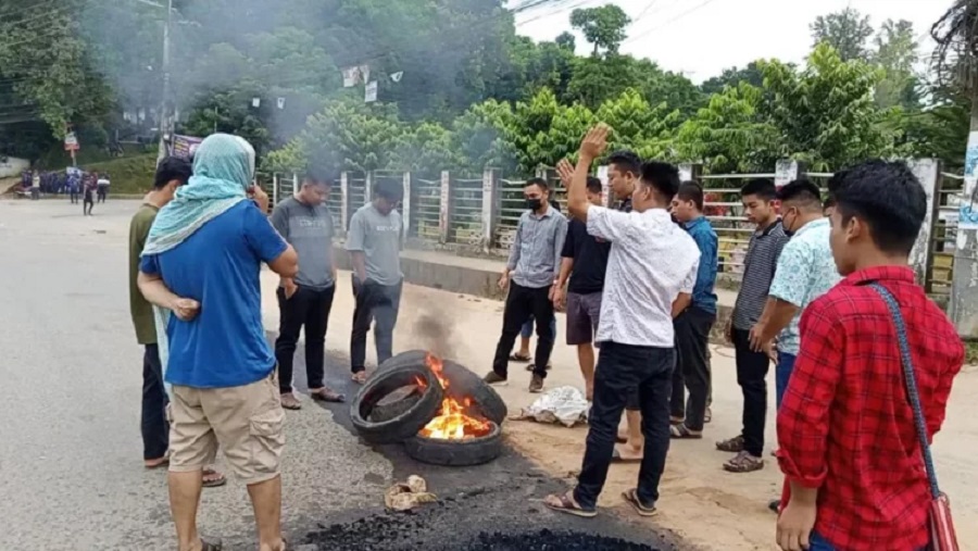সাজেক সড়ক অবরুদ্ধ, থমকে গেছে পর্যটন