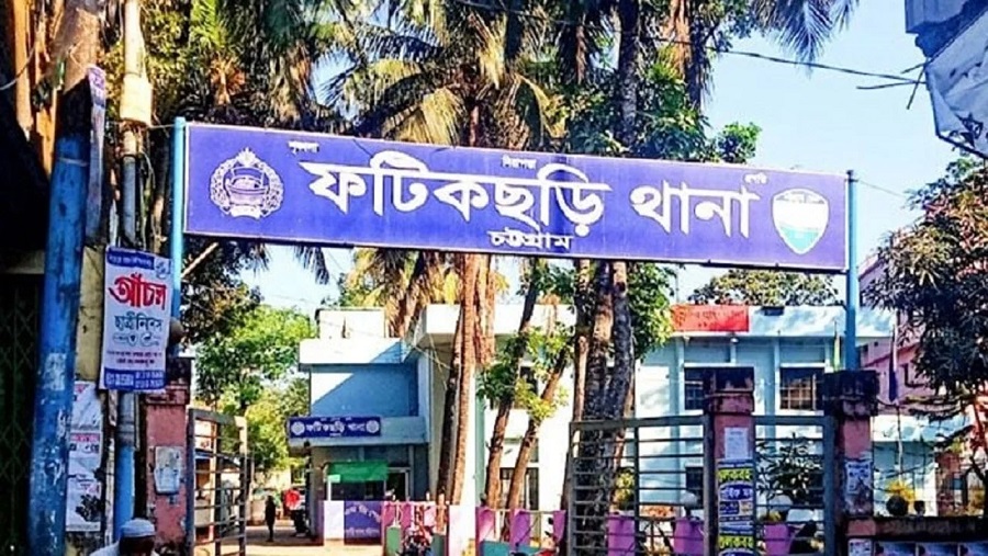 রাত ৯টার পর হঠাৎ গুলির শব্দ, আতঙ্কে কাঁপল কাঞ্চননগরের ডলুপাড়া